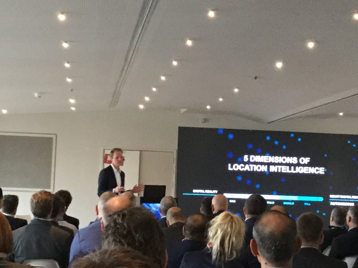 HexagonSIG's tweet image. Bart Adams showcasing multiple applications of our technology that unlock the true potential of #SmartDigitalReality - the possibilities are endless, and so is the data #bigdata #LocationIntelligence #ConnectDay18