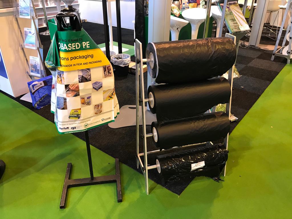 Breed aanbod van NL #innovatie op <a href="/FruitAttraction/">Fruit Attraction</a> beurs, niet alleen bij groentezaden zoals die van o.a. verdelingsbedrijf <a href="/AxiaSeeds/">Axia Vegetable Seeds</a> ,
maar ook vwb bioafbreekbaar tuinbouwfolie en draagtassen van <a href="/OerlemansPlasti/">Oerlemans Plastics</a> , gemaakt uit 100% recycled afval uit eigen afval circuit!