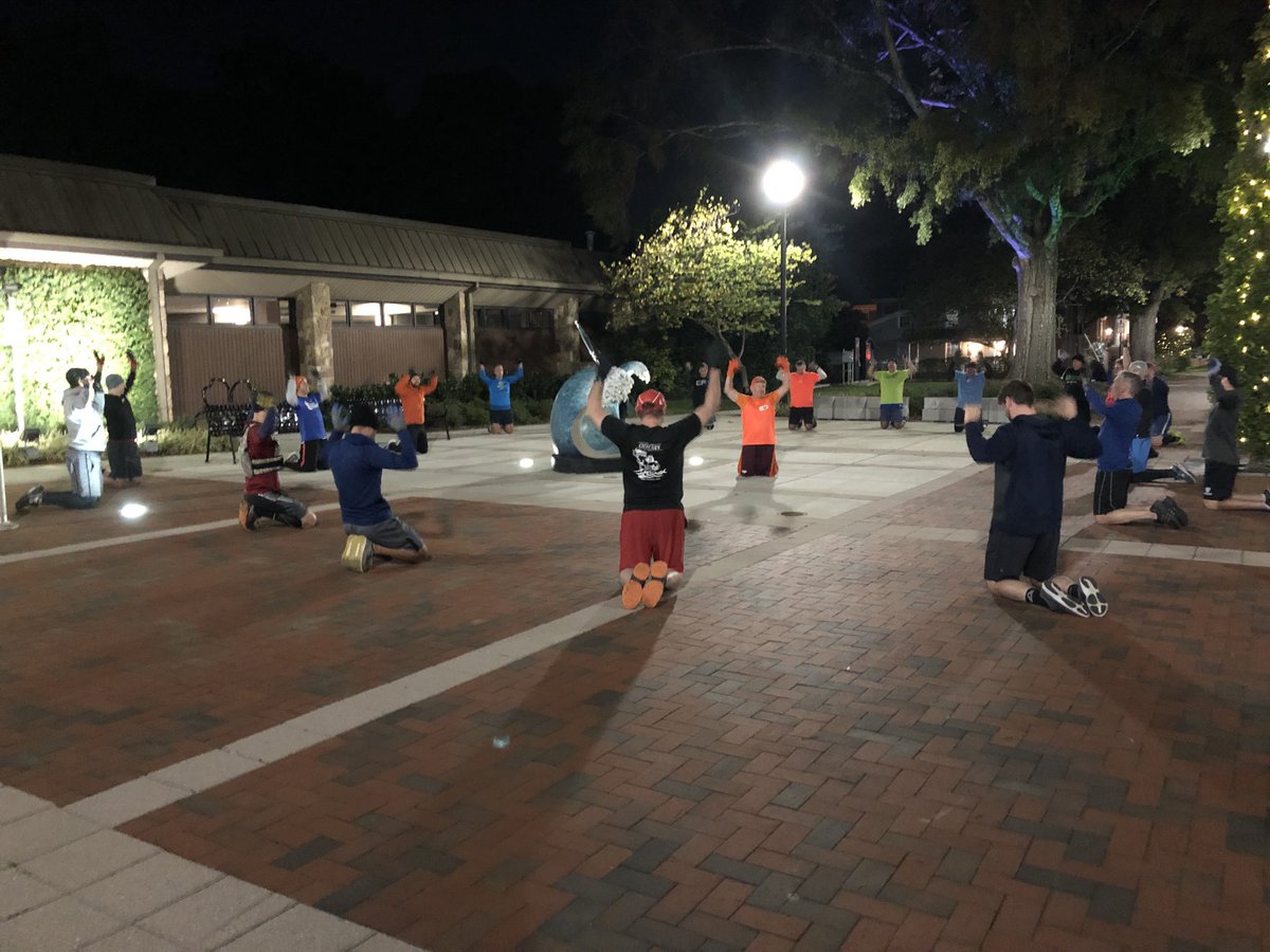 F3caryBO's tweet photo. 27 deep at BO, and 6 were called to lead at random for the inaugural #ClusterQ. Welcome FNG...Cluster. #nailedit https://t.co/D4duqoD2Zv