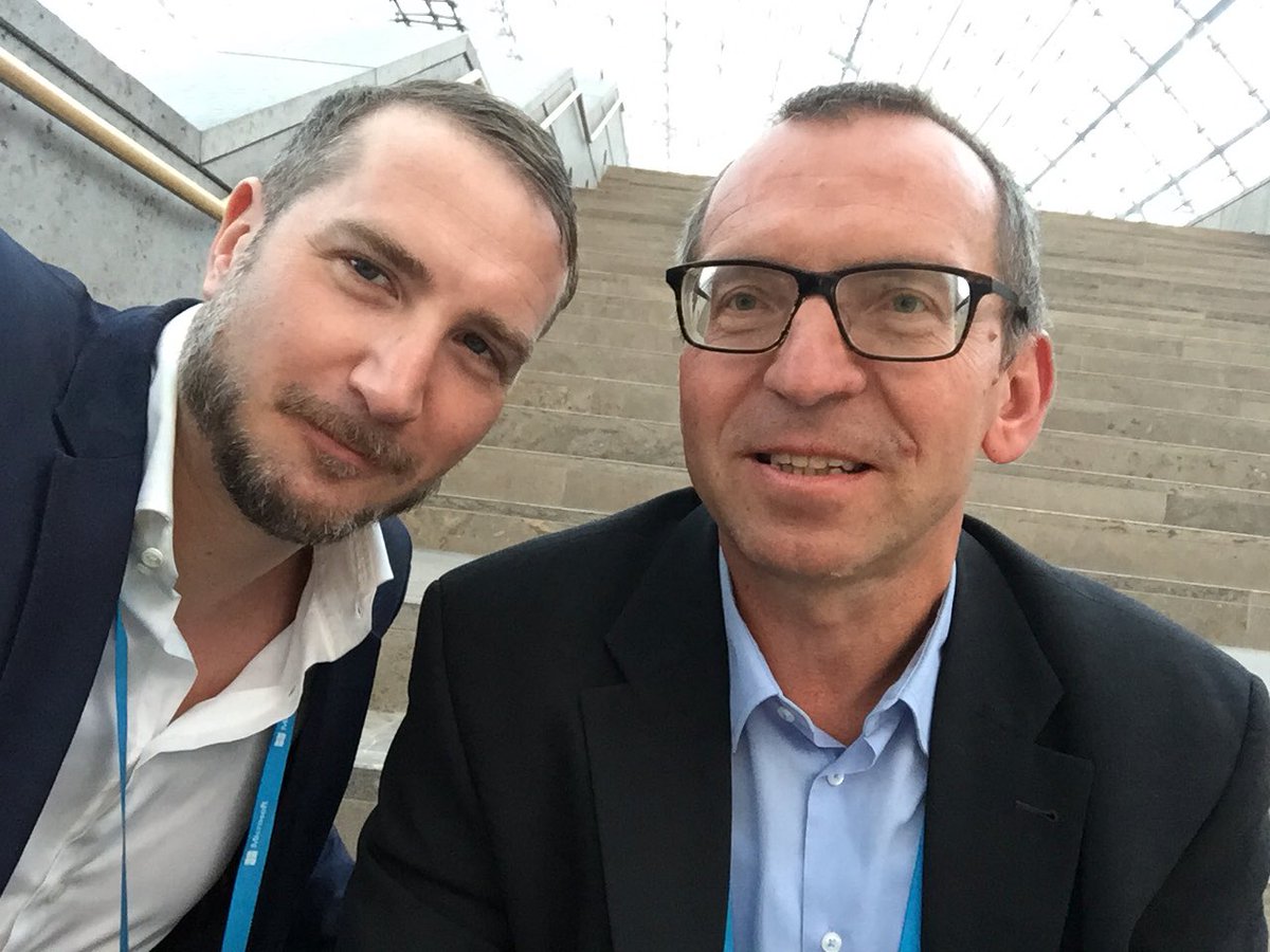 486sx's tweet photo. Unser Schlachtplan reift, den #ITChannel durchzuwirbeln. Mit @RWiltscheck at #dpk18 @CP_Redaktion #microsoft #evernine https://t.co/rCTqrt5HeR