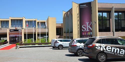 #SKEMA accélère ses #startups avec l'aide des d'<a href="/AngelsBayInvest/">Angels' Bay Invest</a> ."Je me réjouis que notre communauté d'entrepreneurs puisse s'appuyer sur la compétence d'investisseurs aussi réputés. Sans financement, l#'innovation n'existe pas" Alice Guilhon
webtimemedias.com/article/skema-…