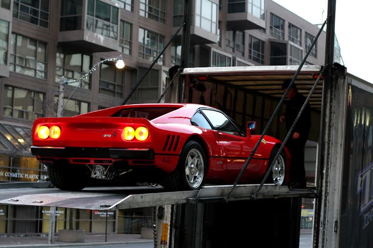 #TransporterThursday

#Ferrari #288GTO #Ferrari288GTO