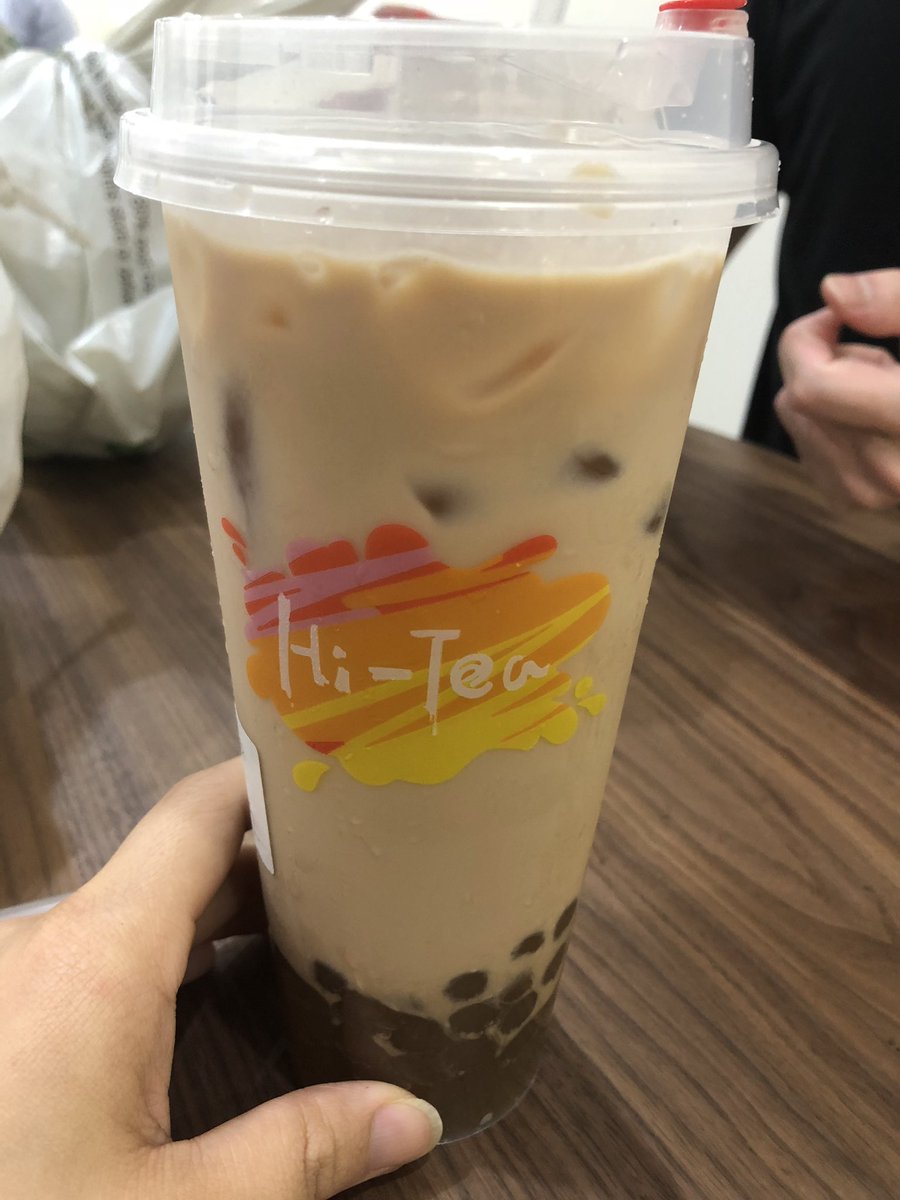 achaso71's tweet photo. #queensplaza の前の新しいタピオカ屋さん、#hi_tea☘️明日まで対象ドリンク #buy1get1free だって!🙆♀️ノーマルなパールミルクティはLサイズで$6💋 #オーストラリア #ブリスベン #留学 #ワーキングホリデー #ワーホリ #海外 #海外生活 #旅行 https://t.co/QWb69VVSy5