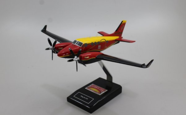 modelworkdirect's tweet image. Modelworks Direct makes some great aircraft, including this Beechcraft King Air C90. Complete your model with a detailed interior to add clear windows and interior details. - goo.gl/rfqu5T

#customaircraftmodel #aircraftmodel #modelairplane #aircraft