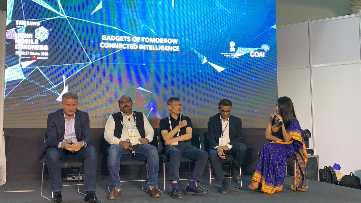 UNISOCTech's tweet image. At @exploreIMC, #UNISOC VP Dr. Nan joined officials from Intel, Qualcomm &amp;amp; Huawei to address the “Gadgets of Tomorrow-Connected Intelligence,” discussing the development &amp;amp; future of #intelligentdevices that optimize, advise &amp;amp; monitor countless aspects of our daily lives. #IoT #AI