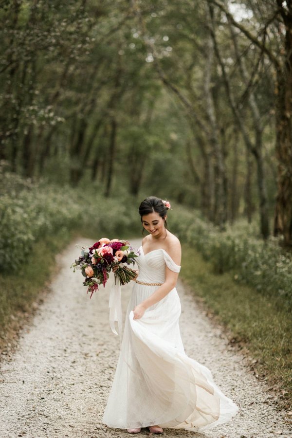 aislesociety's tweet image. How fabulous is this Intimate Woodland Elopement? Via @nashbrideguide, captured by #MorganFranklinCreative aislesociety.com/post/intimate-…