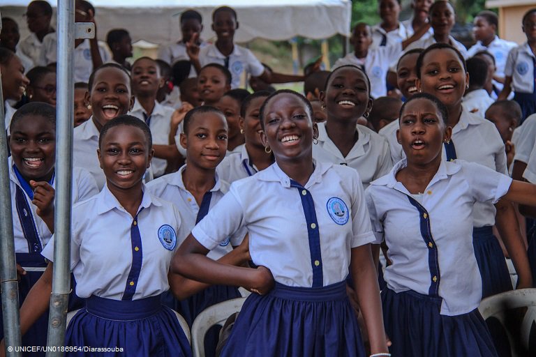 UNICEFEducation's tweet photo. 1.8 bn young people – including 600m adolescent girls – will enter the workforce in the next decade.

Share with us below! What skills do young women need to secure a job in the future?__________. #GenUnlimited https://t.co/8nTPv5eCGG