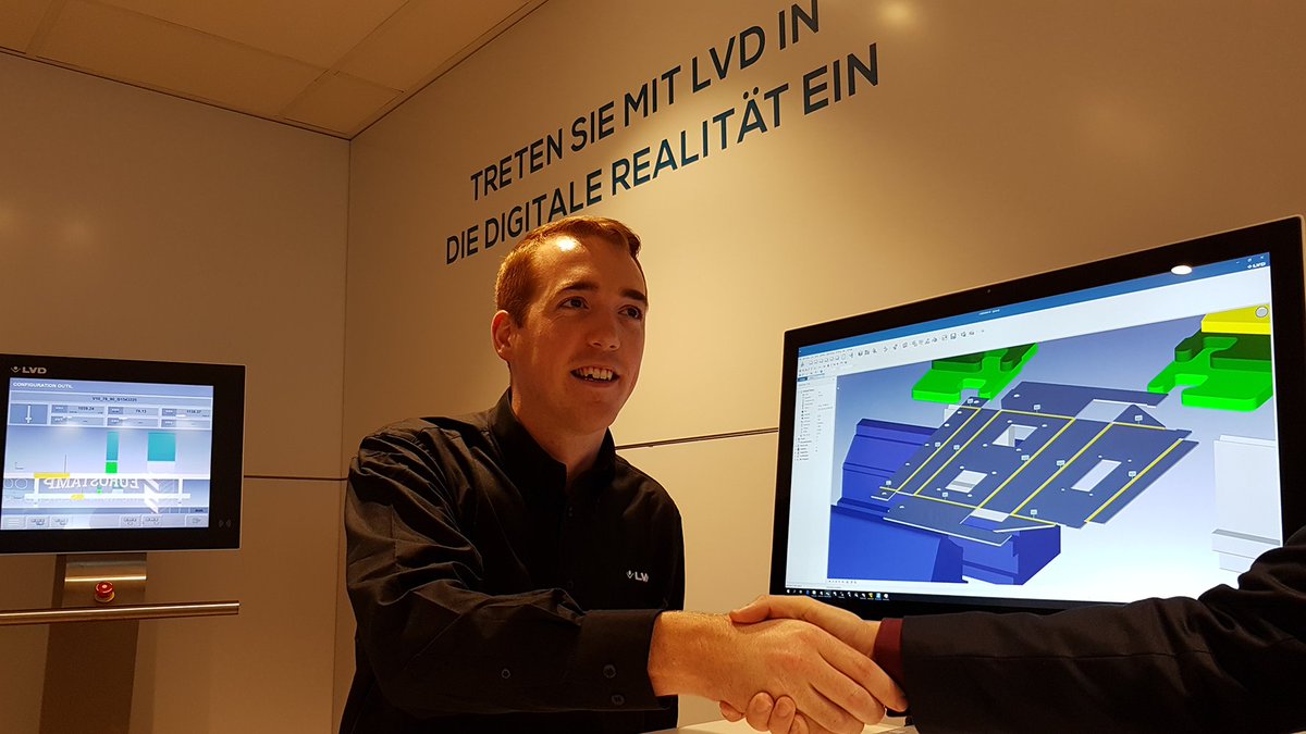 LVDCompanynv's tweet photo. How to stay competitive in this age of short batches, complex parts, tight margins? Optimize production flow. Learn how. Join us for a #CADMAN presentation on the hour at #EuroBLECH2018 #hall12 #standF104 #bringbaremetaltolife #stepintothedigitalreality https://t.co/F52Voxatur