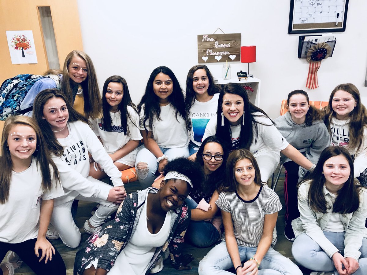 lmgevans's tweet image. No mistakes here... I sure do love these kiddos. White Out Day with my Tribe! #CreatingOurCavalry