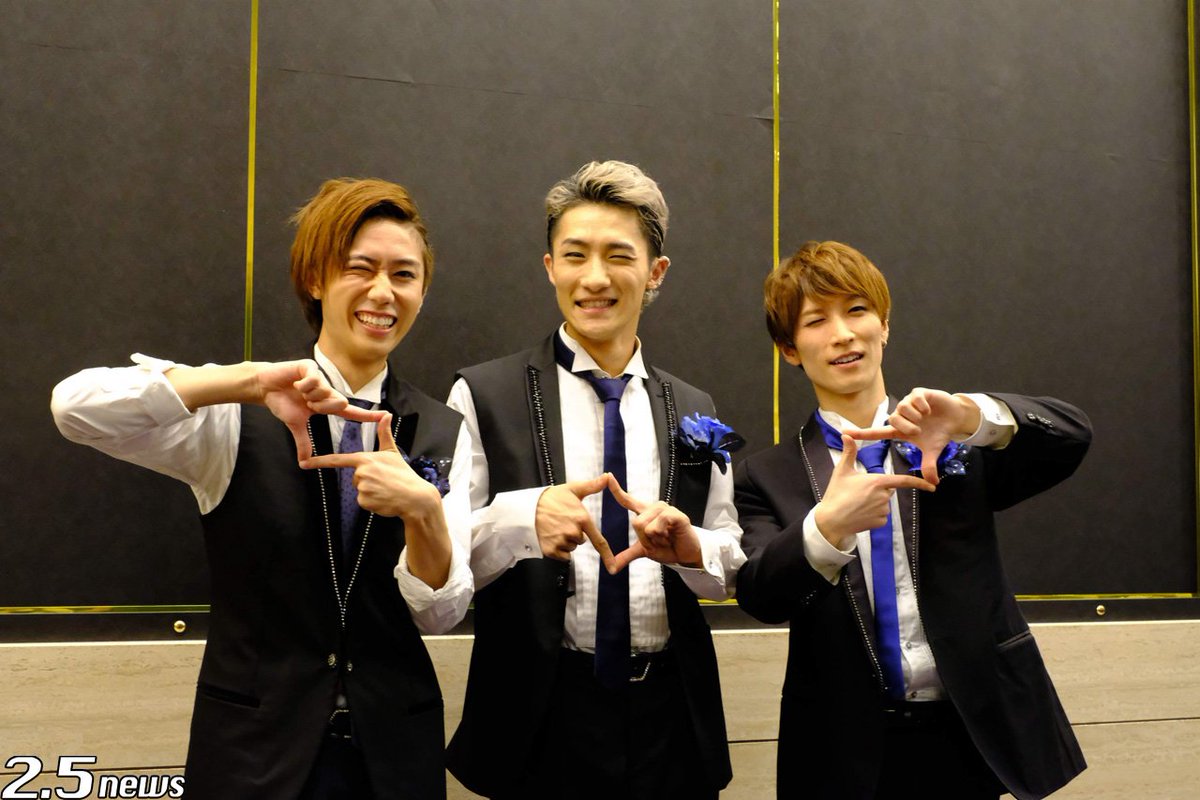 2 5news 3 0レポート 圧巻のダンスに注目 舞台 愛と青春のキップ がついに開幕 25news 愛と青春のキップ 岩本照 渡辺翔太 阿部亮平 佐々木崇 高岡裕貴 中島早貴 菜々香 髙橋果鈴 松原夏海 田口恵那 松澤一之 剣幸 T Co