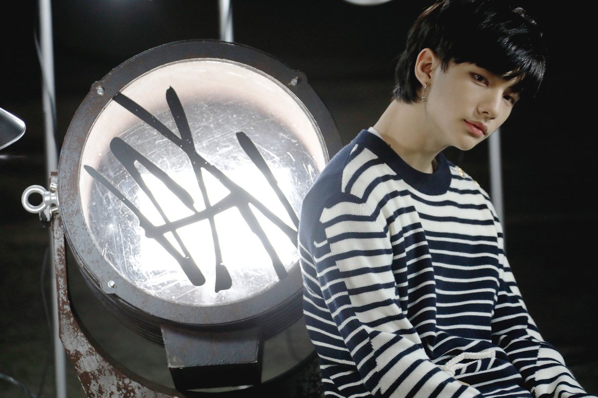 Stray_Kids's tweet image. [Stray Kids] &amp;lt;I am YOU&amp;gt; 뮤직비디오 촬영장 비하인드 공개! #2

#StrayKids #스트레이키즈
#IamYOU 
#YouMakeStrayKidsStay