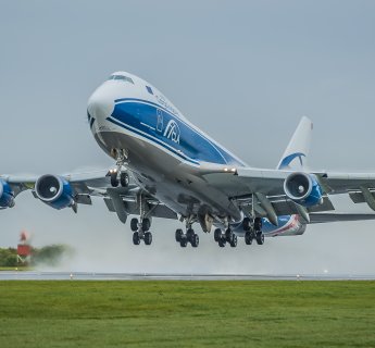 HeavyLiftPFI's tweet image. CLA adds fourth Boeing #cargologicair #delivery #boeing #projectcargo #airfreight #logistics #heavylift #logistics #hlpfi heavyliftpfi.com/sectors/cla-ad…