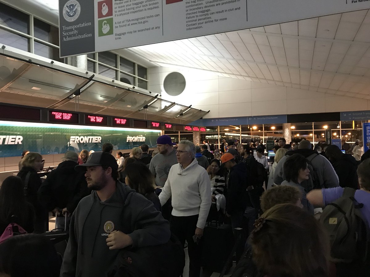 danielleuhl_'s tweet photo. @FrontierCare the bag drop process has got to be improved! I’m standing in the only line in the airport for the baggage drop with probably 200 customers complaining. I have no doubt how difficult it is for your employees to deal with too. Take care of your people. #fail https://t.co/9OqHAnkdIo