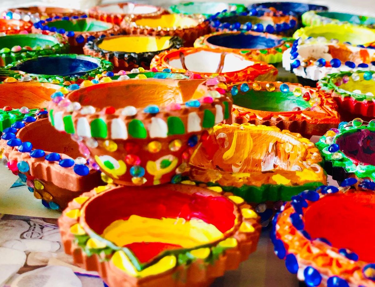 TransworldTweet's tweet photo. #TransworldGroup CR Energizers in #Dubai organized a fun-filled event with young adults from Special Needs Future Development Center, who visited Transworld Jebel Ali office and painted approx 100 Diwali diyas. #TransworldCR #CREnergizers
Know more: https://t.co/7DAtVDWLW5 https://t.co/kYZcvD5HB0