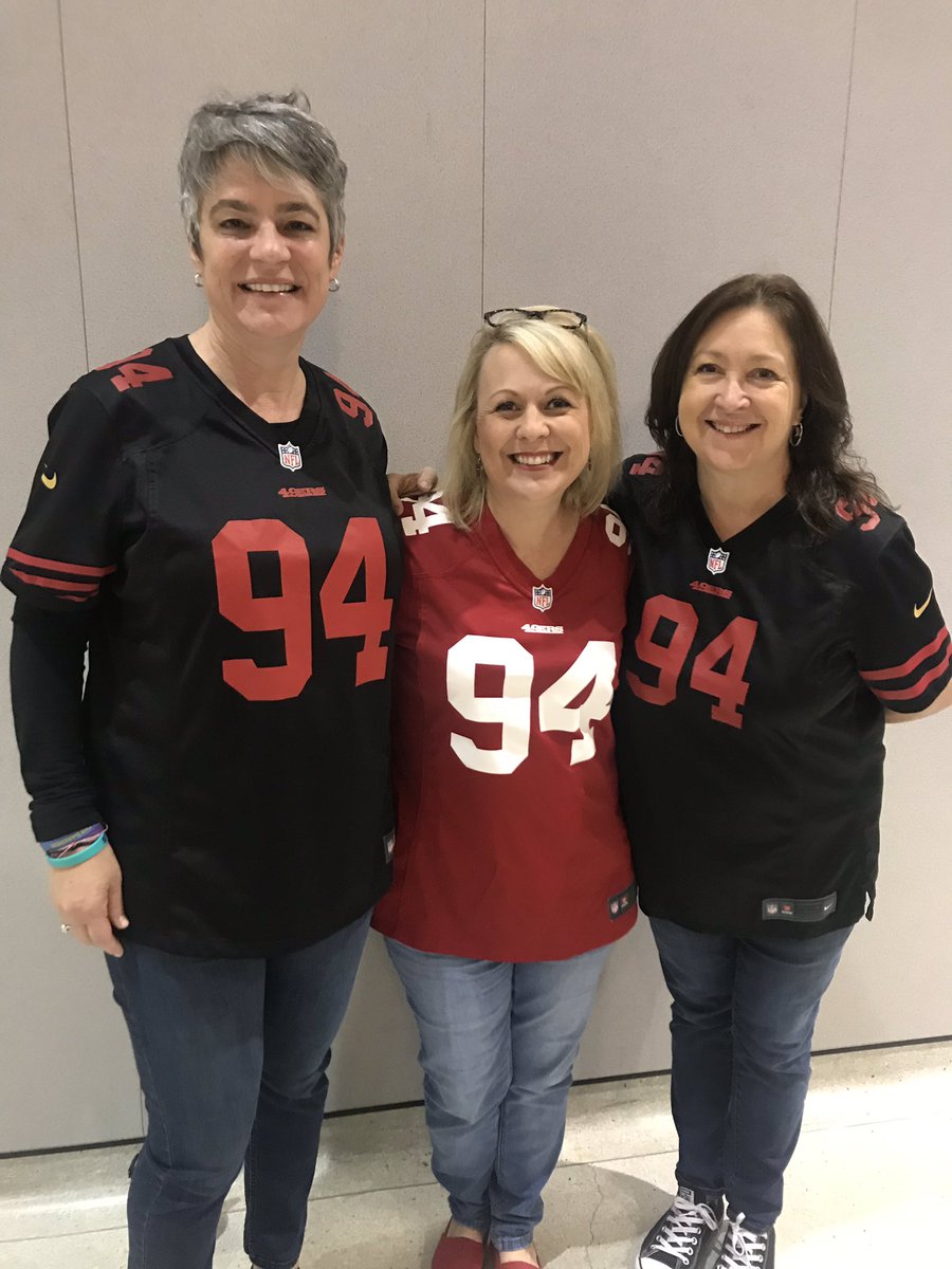 KariDollar's tweet photo. Well of course our favorite jersey is Solomon Thomas #94 ❤️@coachmarthat @dramareese @horstthomas #villagenorth @CMSNorth @SollyThomas90 https://t.co/lgjltIzG6M