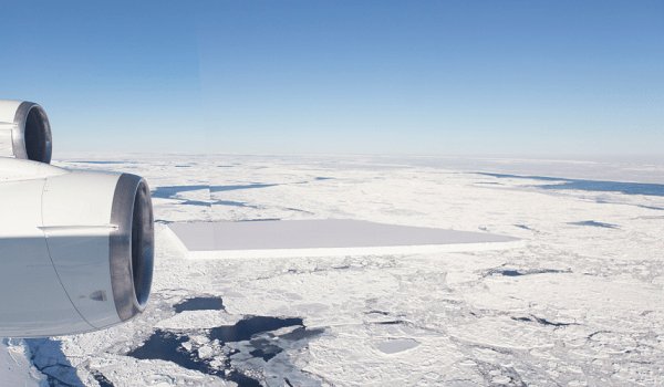 viral_ximo's tweet image. La NASA rilascia le foto dell&apos;iceberg rettangolare
#icebergrettangolare #rectangulariceberg #nasa #ice #antartide viralximo.com/2018/10/25/ice…