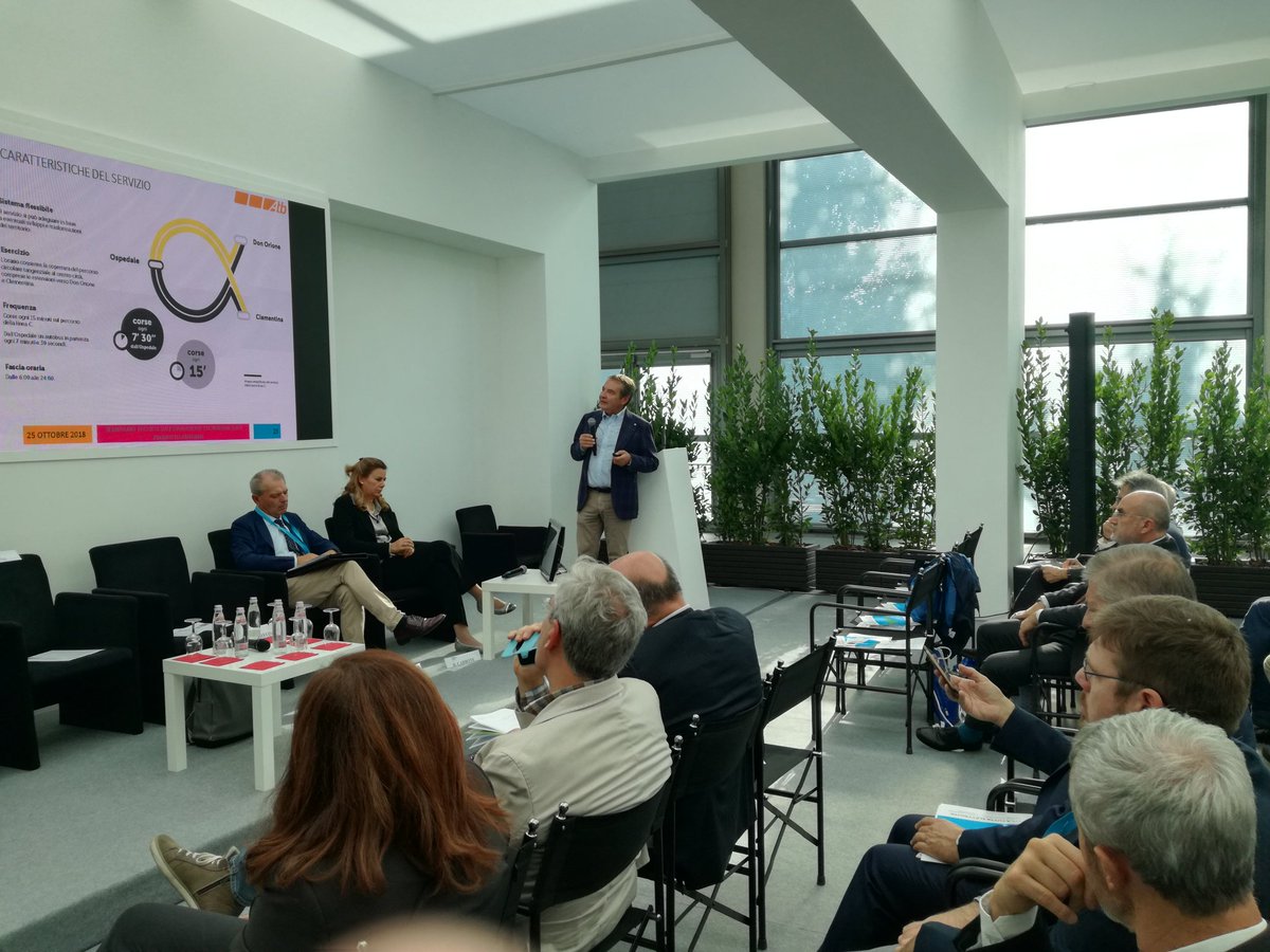 AssTrasporti's tweet photo. Le raccomandazioni #tecniche di ASSTRA, #bus #elettrici @CTM_Cagliari e @ Atb Bergamo, competenze per la #manutenzione, impatti tecnico-organizzativo della #Tecnologia, al seminario ASSTRA sulle evoluzioni tecnologiche del bus #IBE2018 https://t.co/OFuEftBaUA