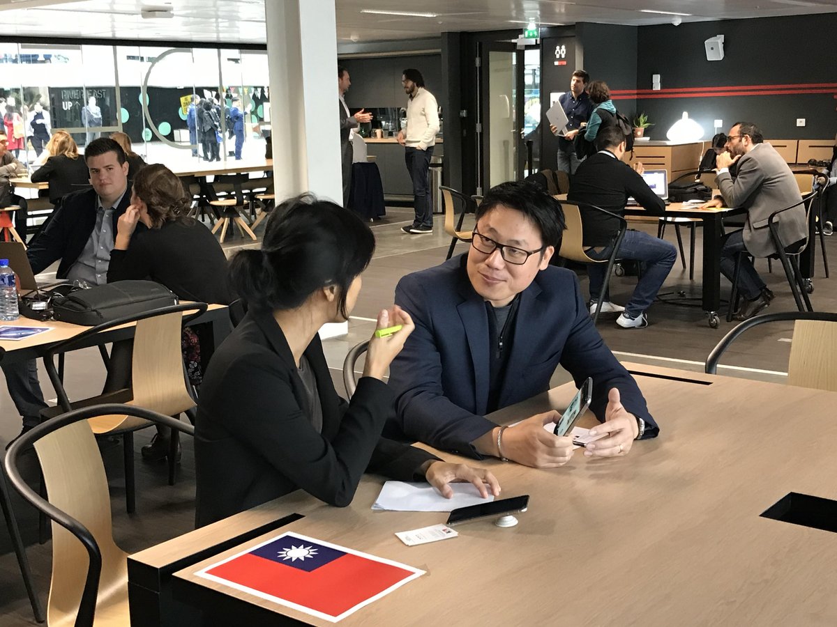 FrenchTechCtral's tweet image. [Rencontres internationales #FrenchTechRI] Ce matin à @FrenchTechCtral : 🌏Des experts-pays @businessfrance ont rencontré des startuppers sur-motivés pour réussir à l&apos;international ! 👍🔝 Un temps d&apos;échange efficace pour conseiller les #startups sur les spécificités marchés !