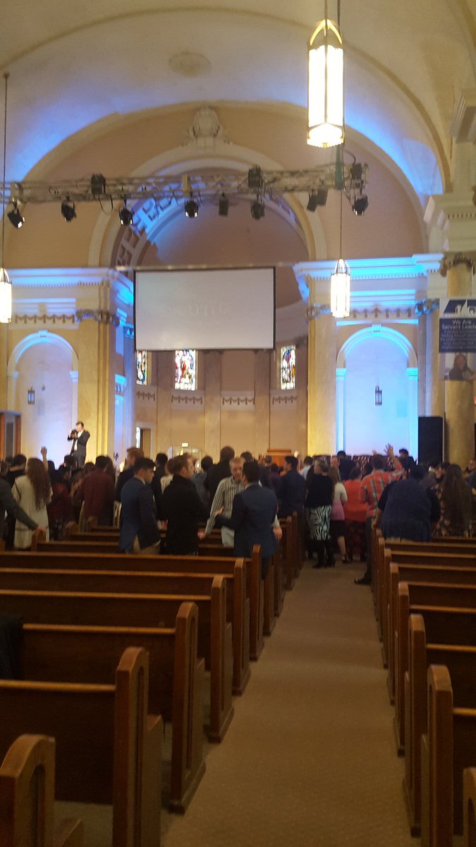 RevMikeMitchell's tweet image. Great honor to be apart of the chapel service at Urshan graduate school.  Power words by Evangelist Lee Stoneking