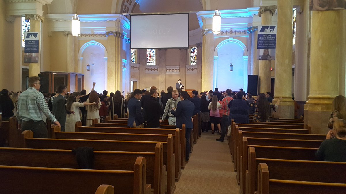 RevMikeMitchell's tweet image. Great honor to be apart of the chapel service at Urshan graduate school.  Power words by Evangelist Lee Stoneking