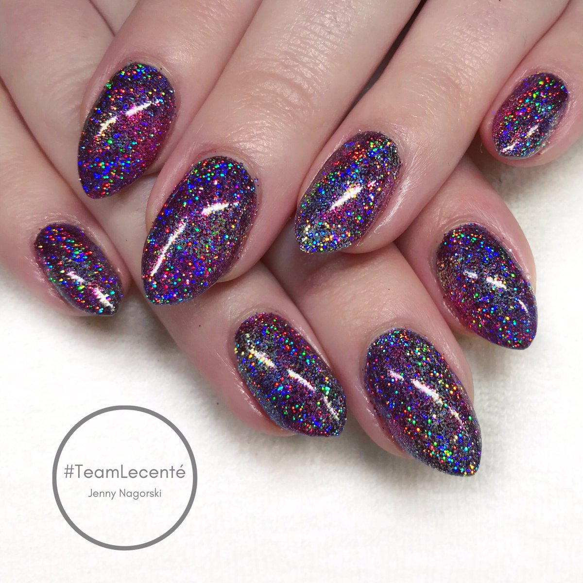 #lovelecente Super Holographic Glitters with #CNDShellac               😍✨Wowzers✨😍 <a href="/lovelecente/">Lecenté™</a> <a href="/SweetSquared/">Sweet Squared</a> <a href="/ScratchMagazine/">Scratch</a>