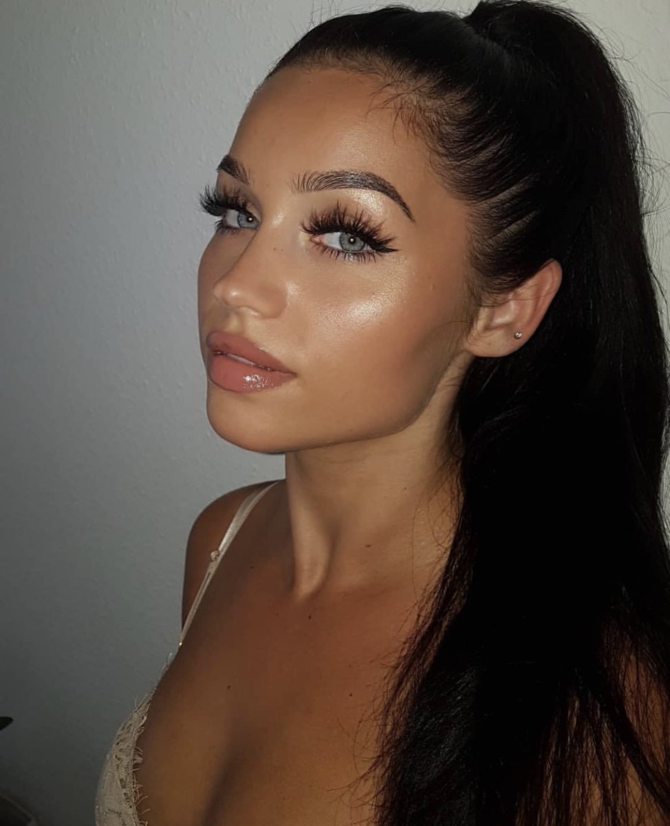 bipolar bitch (@givenchymoods) on Twitter photo 