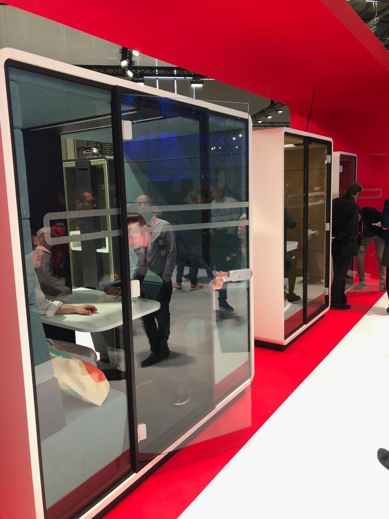 interiorsteam's tweet photo. Design at its best here @ORGATEC
#officeinteriordesign #officefitout #design #inspiration #workspace #office #newvisionsofwork #cologne #orgatec #orgatec2018 https://t.co/5pFn6xrgcU