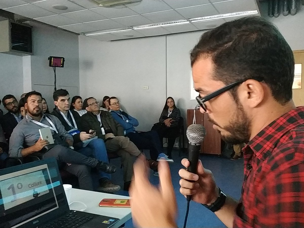 eamestoy's tweet photo. @vicentedeaguiar @Colivre proponiendo alternativas libres desde la ESS en el marco de la V Cumbre Cooperativa de las Américas.
#VCumbreCoop 
@CoopAmericas @cooperarconf https://t.co/vpB6Uli9N6