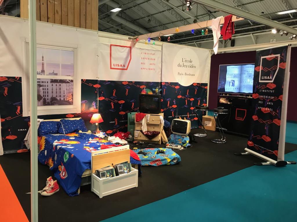 Du 26 au 30 octobre, venez à la rencontre des étudiants de <a href="/EcoleLISAA/">LISAA</a> à la <a href="/ParisGamesWeek/">Paris Games Week</a> ! 😀Testez en live les #jeuxvideo dans votre chambre au decor des années 90 ! 🎮🕹#animation #jeuvideo #game #VFX