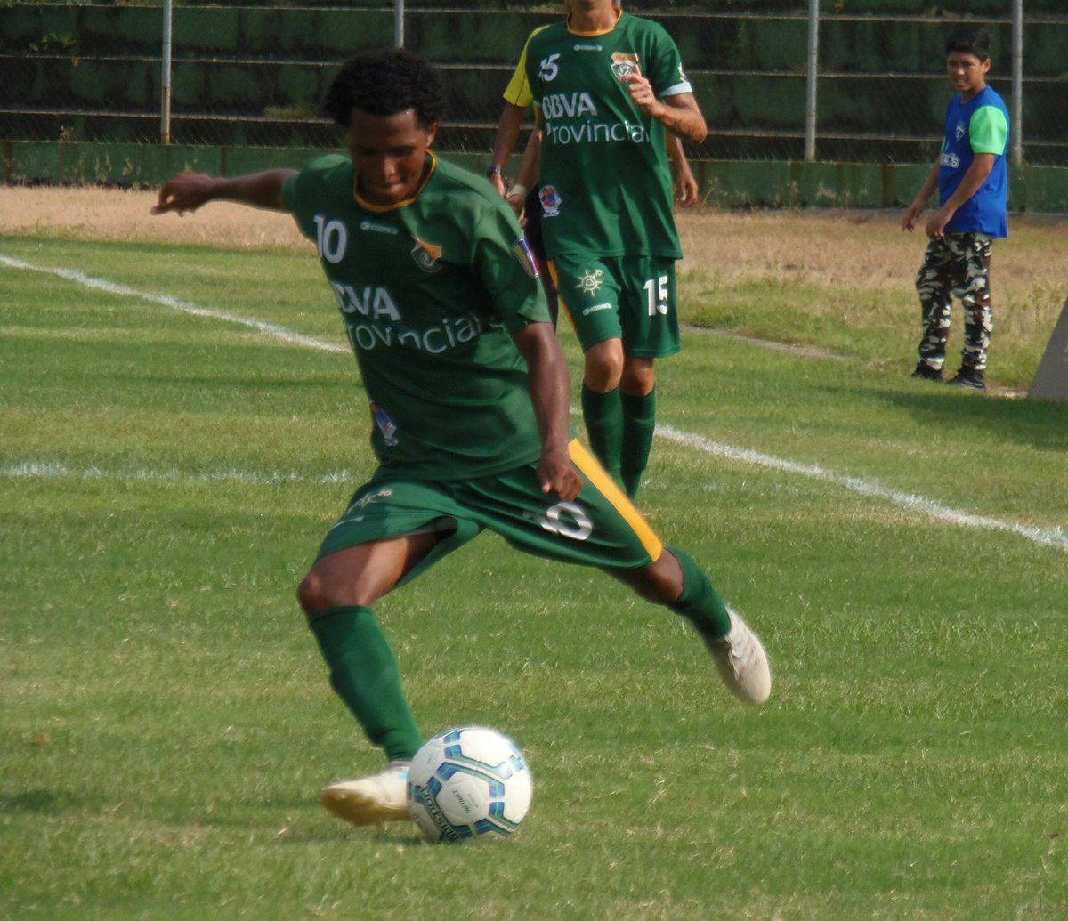 AtleticoElVigia's tweet photo. #ProximoReto
📆28/10/18
@FAELVIGIAFC 🆚
@FCYaracuyanos
📍Estadio: Ramón "Gato" Hernández
⏰ 3:30PM
#VamosAuriverde #UnaFinal https://t.co/32WTEGIRkz