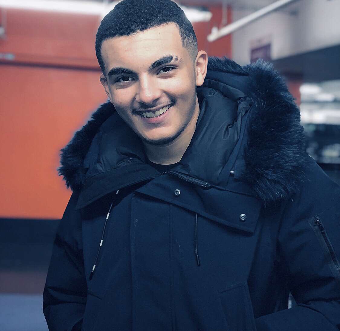 Rk_Officiel77's tweet image. Demain très grosse annonce, la team 🌋
Qu’est-ce que ça pourrait être ? 🤔
#Vrai2Vrai 🧞‍♂
#InsolentToujoursDispo