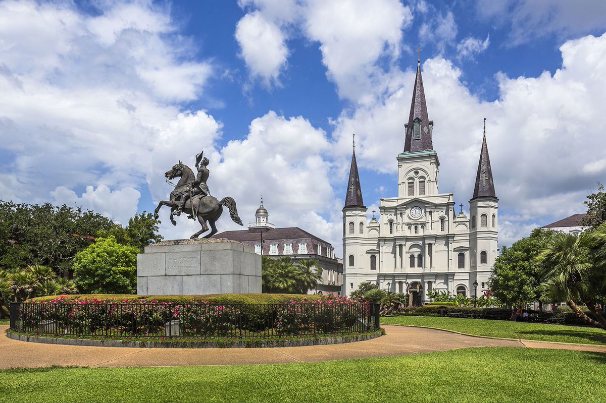 #Jazz, #jambalaya &amp; jumpin’ bars – they don’t call it the #BigEasy for nothing bit.ly/2yxiBeZ <a href="/FergusJill/">Jill Fergus</a> reports for <a href="/BestProducts/">Best Products</a> #HearstLive