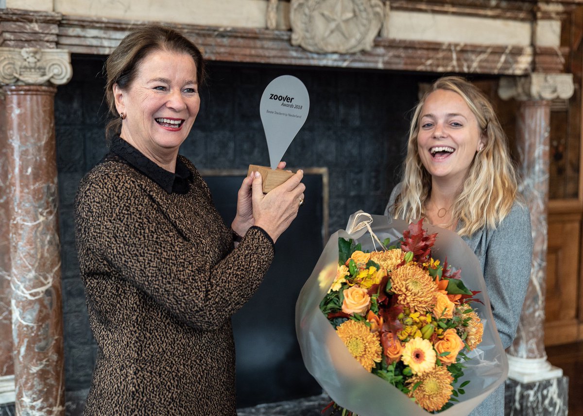 Maastricht wint Zoover Award Beste Stedentrip in Nederland. "Een compliment voor de gastvrije inwoners en accommodatiehouders" aldus de burgemeester. zvr.nu/citytripmaastr… #citytrip #maastricht