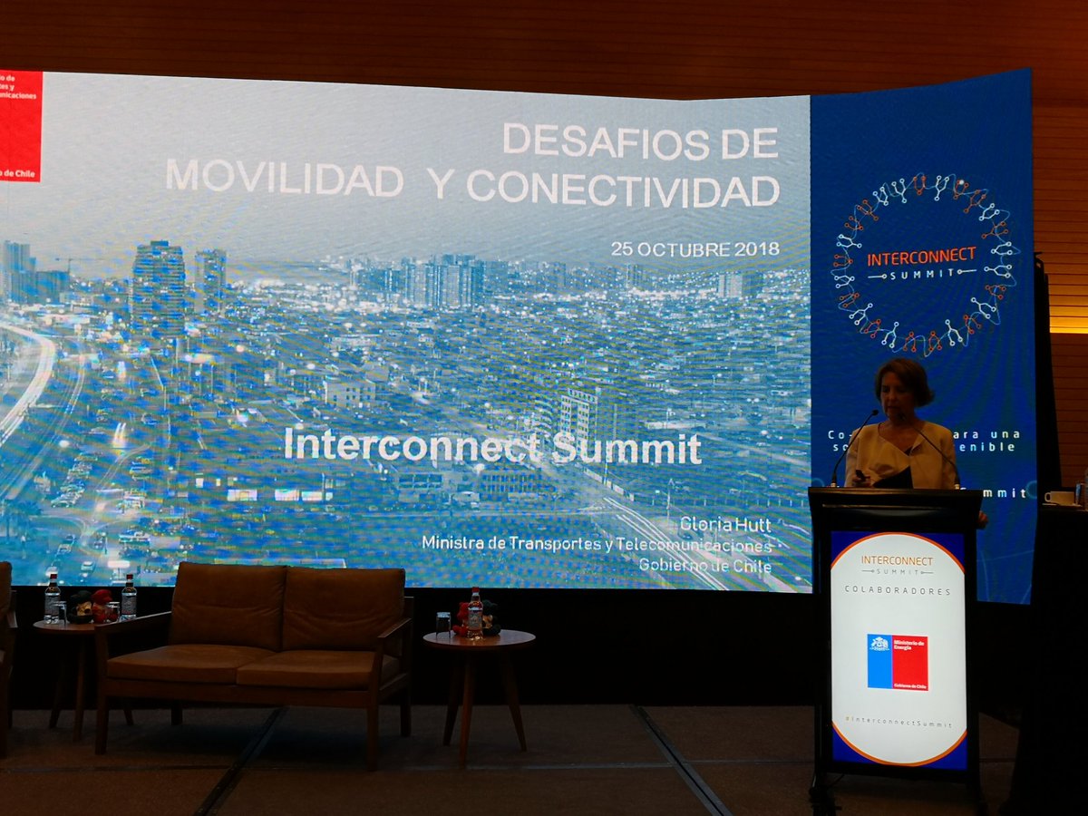 Aypadster's tweet photo. Chile cambiando en el índice de progreso social y PIB per capita a grupo de países desarrollados US$20.000. Transporte público tiene que ser no solo eficiente pero comodo @GloriaHutt @MTTChile #interconnectsummit @bnamericas https://t.co/GSDUYvYMkg