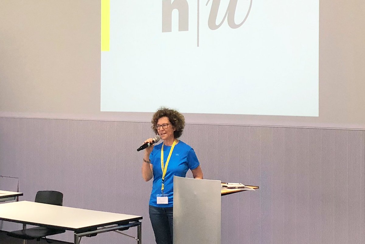 ti8m_ag's tweet photo. Von Quiz-App bis zum Genius Bot. 20 Kinder haben bei «hack an app» an der @FHNWtechnik ihre Programmierfähigkeiten unter Beweis gestellt. #hackanapp https://t.co/7KLyyP1t6E https://t.co/BKHKPJeSql