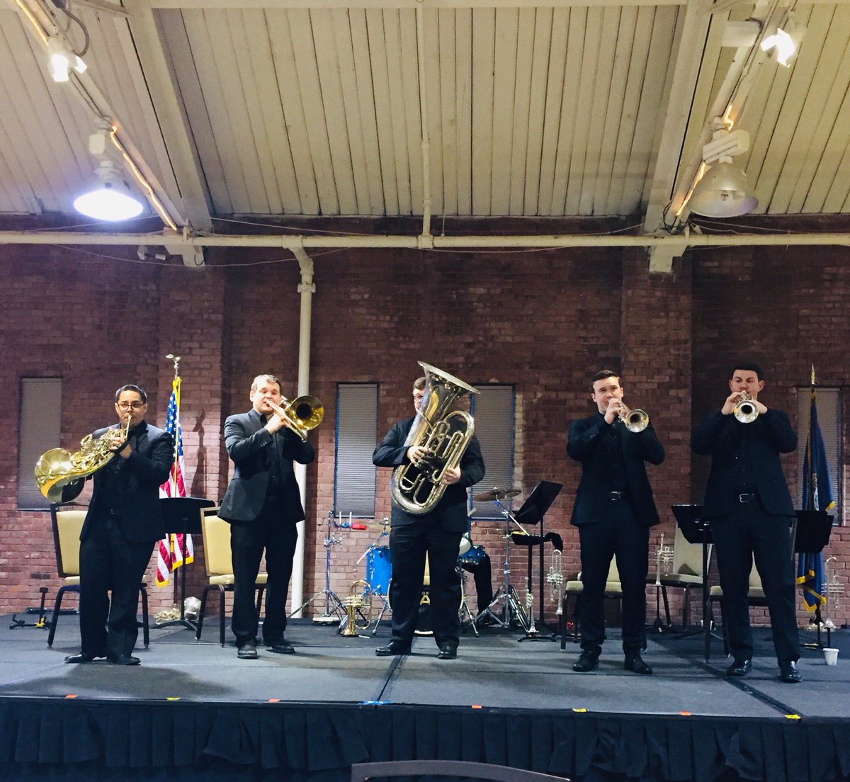 ATubaToothpaste's tweet photo. Not a bad way to spend a morning! #nhmea #dallasbrass #chambermusic https://t.co/ryVAPqjj4o