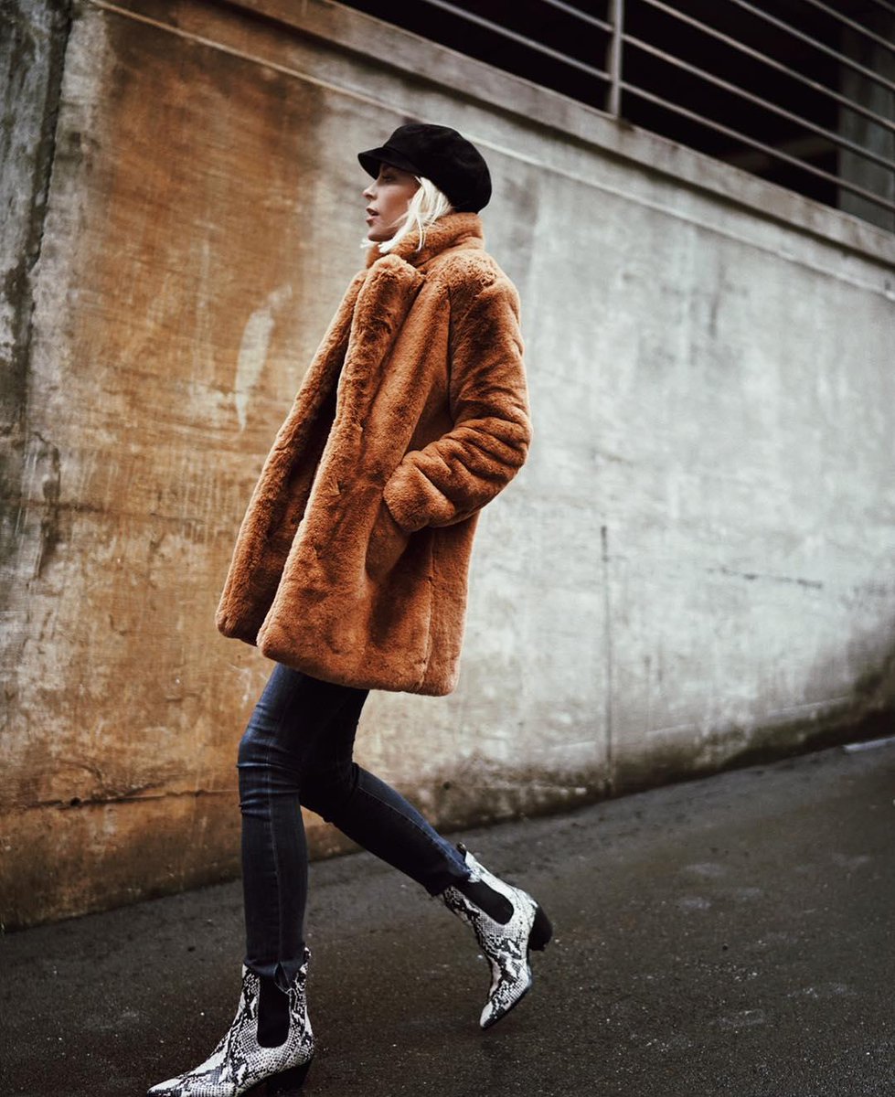 paige willa snake boot