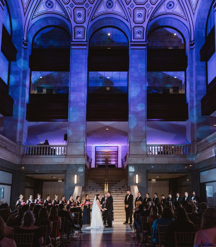 Say "I Do" — We'll be your Something Blue! 💙 #BLDGYourEvent #Wedding #Chicago #EventSpace #WeddingVenue #IDo #SomethingBlue 📷: <a href="/studiofinch/">Ela & Jason</a> instagram.com/p/BpVUWLPln0N/