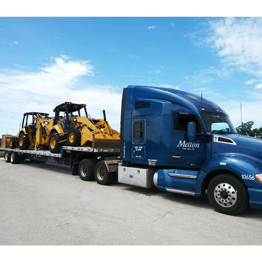 Driver Brian Santiago sent in this pic while at #Caterpillar #heavyequipment #hauling #stepdeck #stepdeckload #trucker