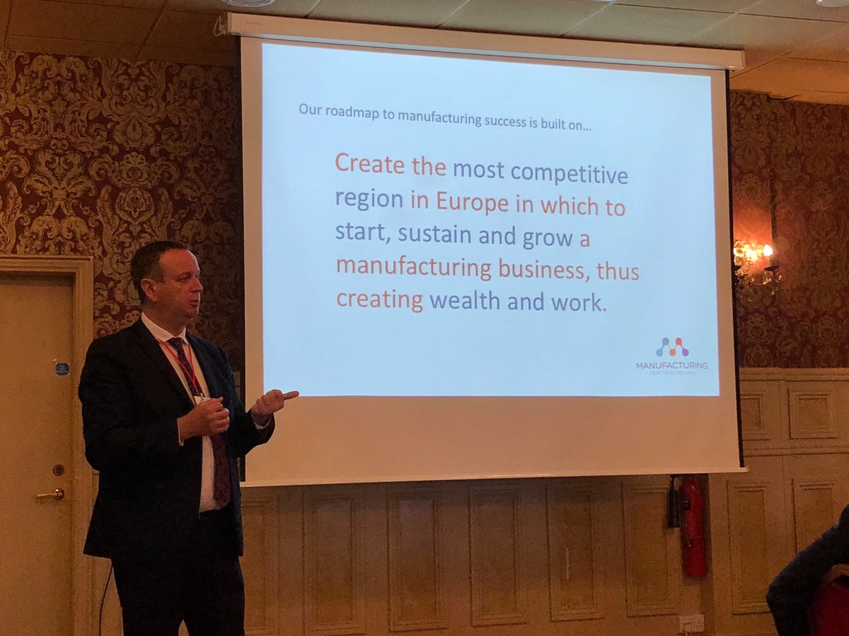 ManufacturingNI's tweet photo. Stephen Kelly speaking @SMARTGlobal_  #SMARTConstruct18 on the importance of #Manufacturing to the #NIeconomy https://t.co/LBa49753eB