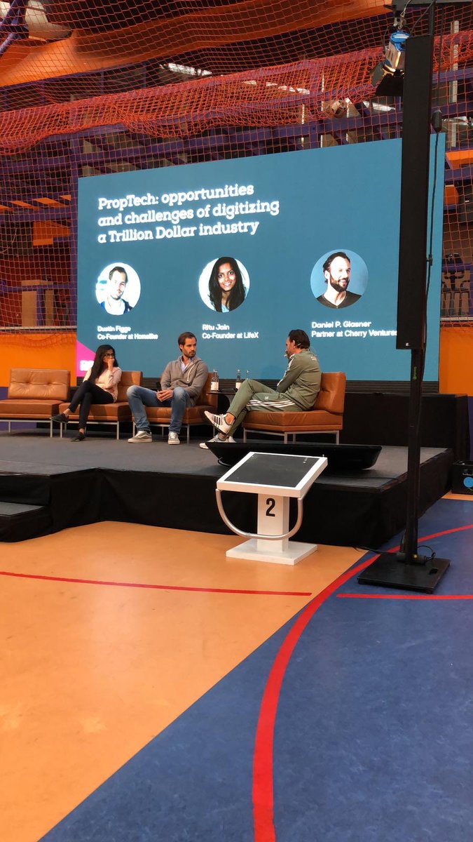 A conversation on the opportunities and challenges in the proptech space with the newest 🍒 LifeX and <a href="/thehomelike/">Homelike</a>. Head coach <a href="/danielpglasner/">Daniel P. Glasner</a> moderating after a burpees session backstage. #CherryPD18
