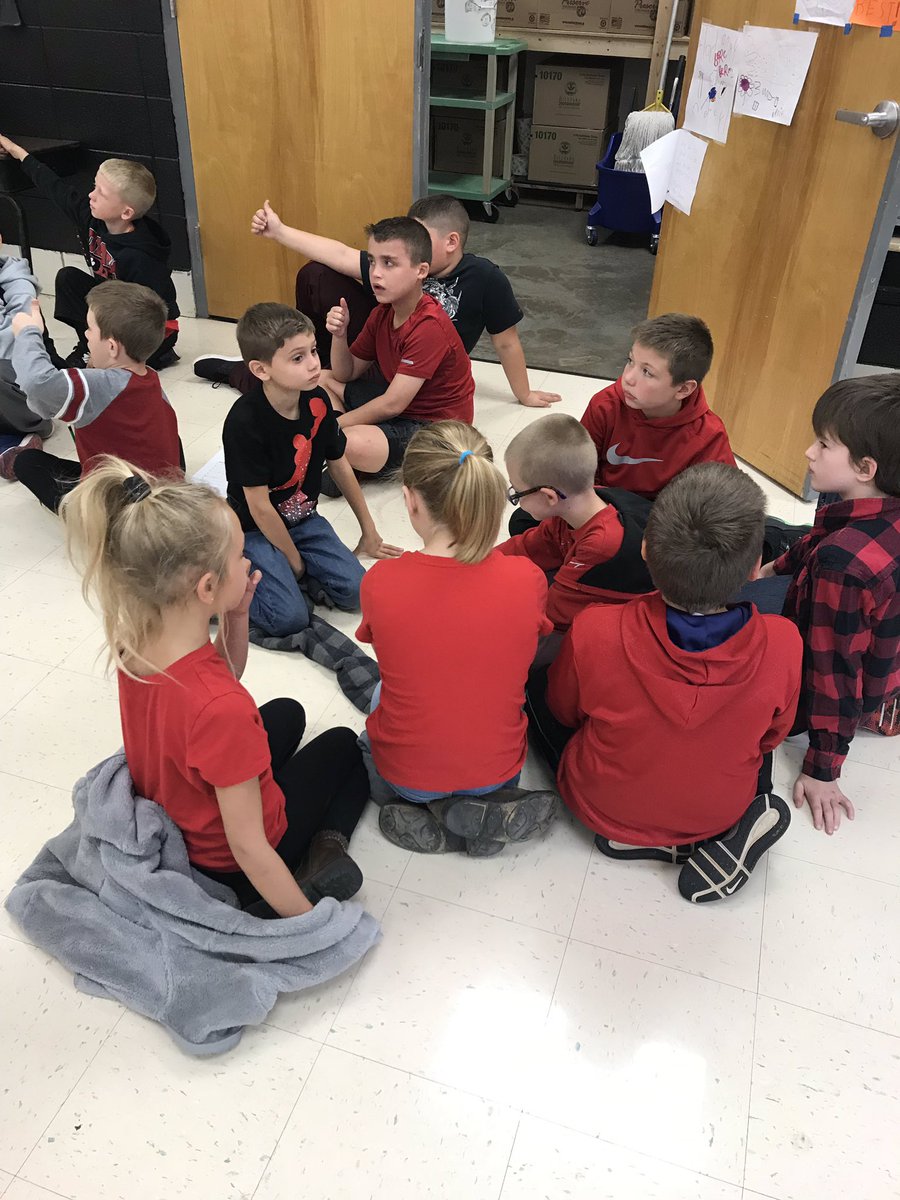 VirdensThird's tweet photo. Third grade is learning about saving money! @VirdensThird  Thank you @Southernbank1 @SpartaR3Schools #liltrojans #community https://t.co/feSOx2tLRi