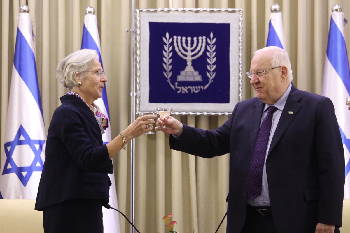 Steffen Seibert tweet media