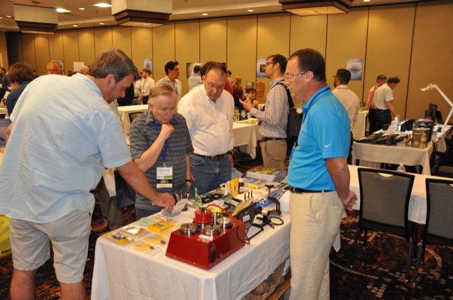 CaskerCo's tweet photo. Just reminiscing about what a great time we had at #TimeCon! Wonderful to see so many people who are as obsessed with precision and timekeeping as we are! Thanks again, @AWCInstitute ! https://t.co/2ar1dlyLjo