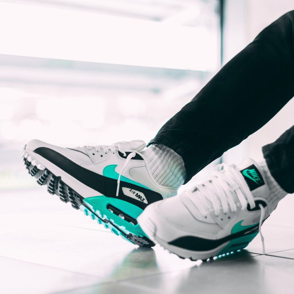 nike air max 90 essential aurora green