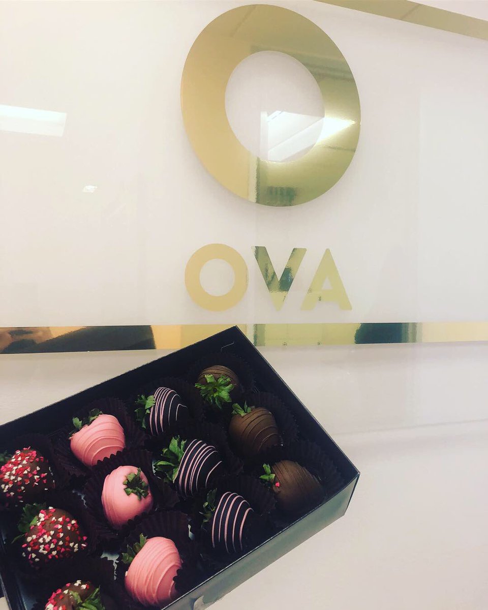OvaEggFreezing's tweet photo. A #thankfulthursday in honor of a very thankful OVA patient who sent this sweet gift to us. Such gratitude for helping her through the empowering egg freezing process- We couldn’t be happier for her and the future she is creating for herself!
 
#thankful #fertility #eggfreezing https://t.co/Vmz0PO1Mz0