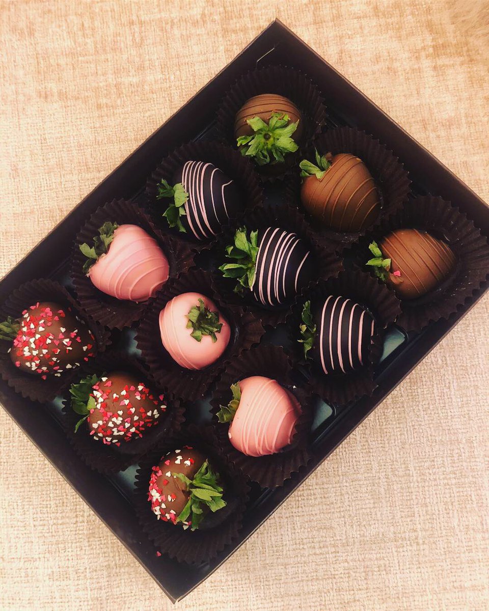 OvaEggFreezing's tweet photo. A #thankfulthursday in honor of a very thankful OVA patient who sent this sweet gift to us. Such gratitude for helping her through the empowering egg freezing process- We couldn’t be happier for her and the future she is creating for herself!
 
#thankful #fertility #eggfreezing https://t.co/Vmz0PO1Mz0