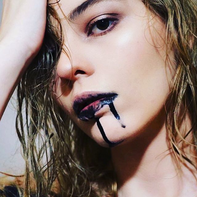 carboncocoau's tweet image. It’s that time of the year 🎃 #carboncoco #activatedcharcoal #teethwitheningkit @mercmichelle ift.tt/2EH1Tz5