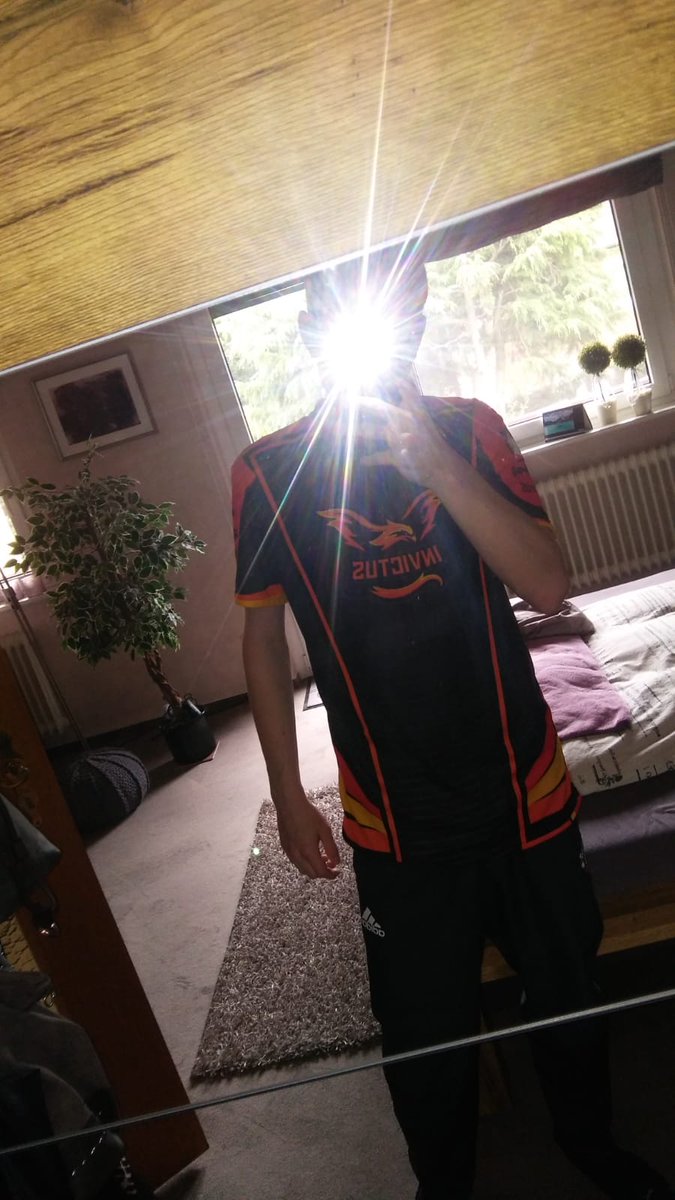 FW_ReSpAwn's tweet photo. Invictus eSports💪😍 https://t.co/7SCD844VM3