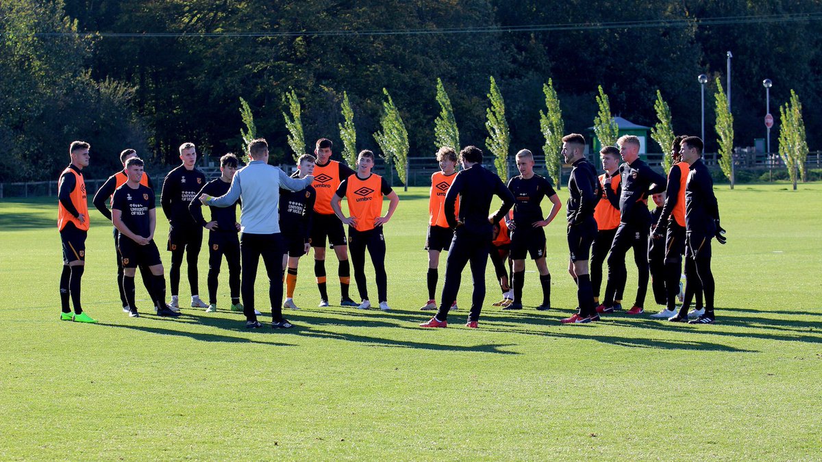 Plenty of hard work on show in today's mixed U18s/U23s training session at <a href="/BishopBurton/">BishopBurtonCollege</a>!

Head over to our <a href="/HullCityAcademy/">Hull City Academy</a> Instagram account to see more photos ➡️ instagram.com/hullcityacademy 🐯⚽️ #hcafc #theTigers